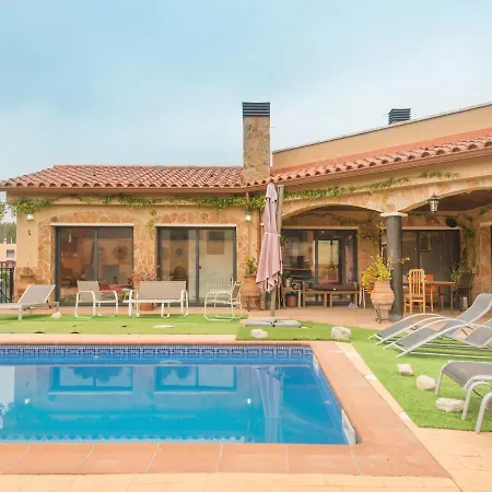R58 Casa Arrabal Villa *